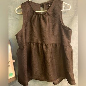 NWT Black sleeveless top with back keyhole and ties, Medium